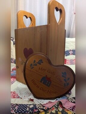 Cottagecore bundle Vintage Wooden heart sign & Umbrella/magazine Holder folk art